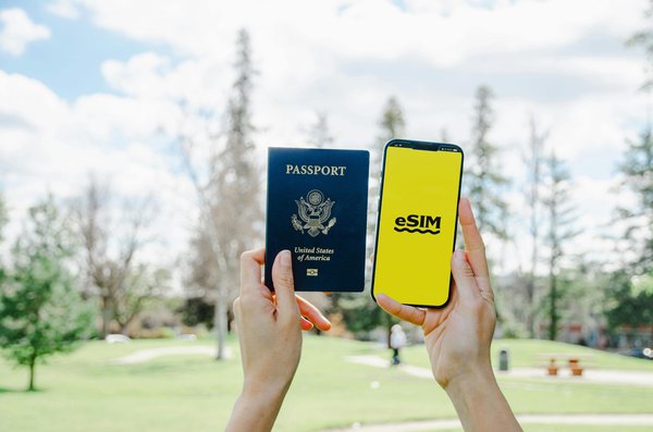 Esim pour voyage aux États-unis : comparez et économisez facilement